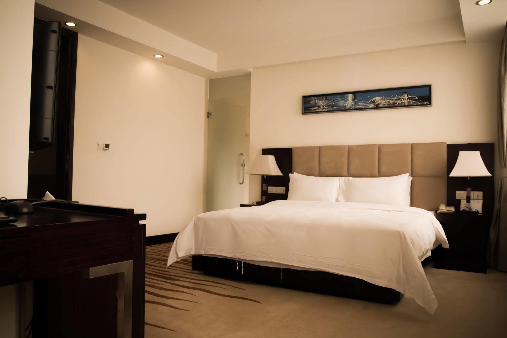גואנגג'ואו Ximala Business Hotel מראה חיצוני תמונה